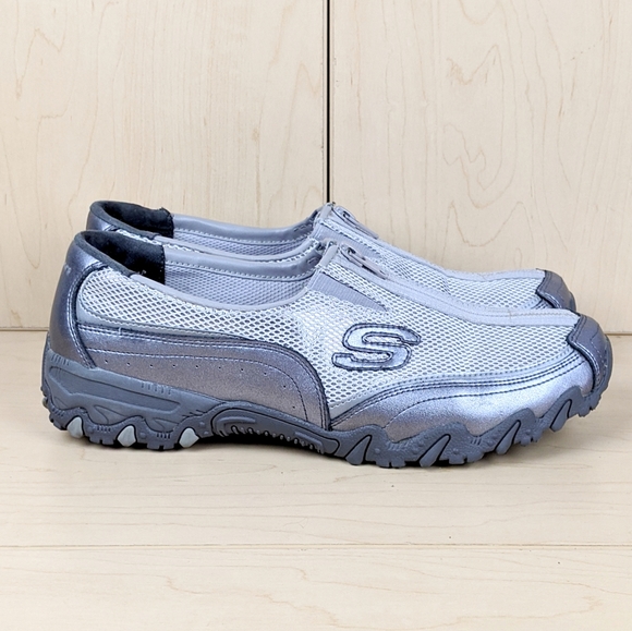 skechers zip up shoes